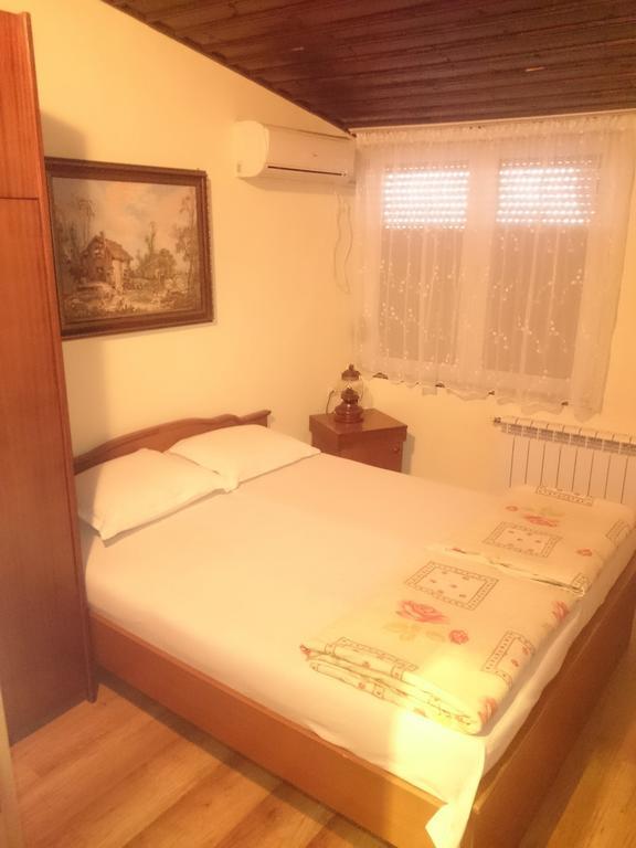 Guest House Koral سوزوبول الغرفة الصورة